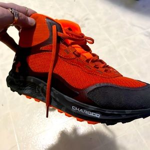 Under armour CHARGED BANDIT TREK edition shoes size 10